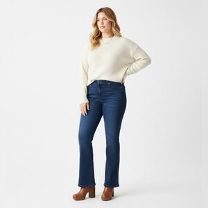 Signature by Levi Strauss Women’s Mid-Rise Bootcut Jeans Dark Blue Sz W32xL32